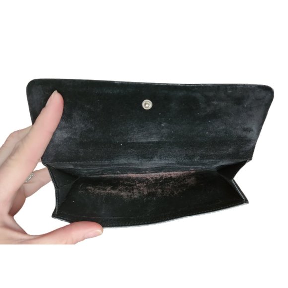 AUTHENTIC RARE VINTAGE GUCCI LONG BLACK WALLET WITH ENAMEL CLASP $895 - Picture 7 of 9